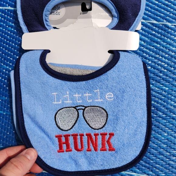 Set of 3 Baby Boy Bibs - Picture 2 of 3